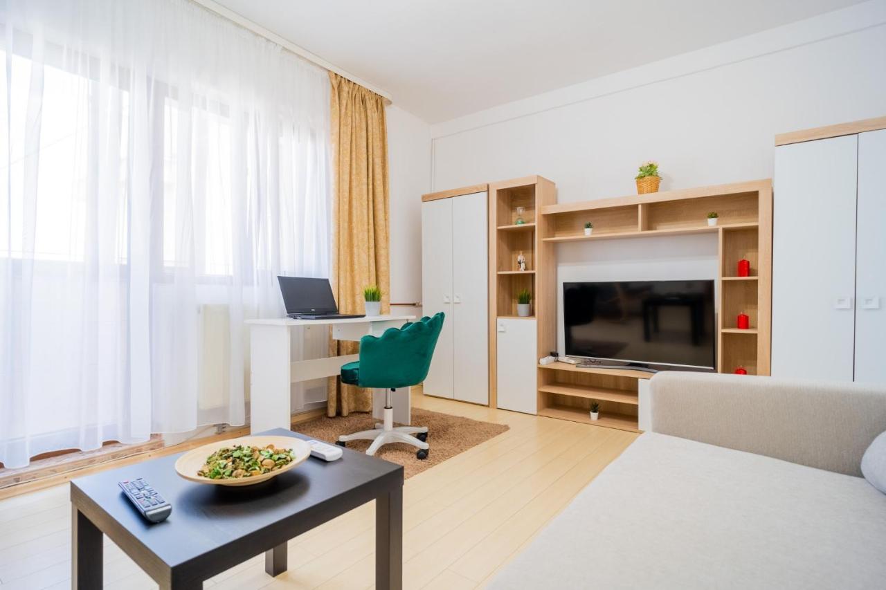 Serene 1Br Apartment With Workspace Boekarest Buitenkant foto