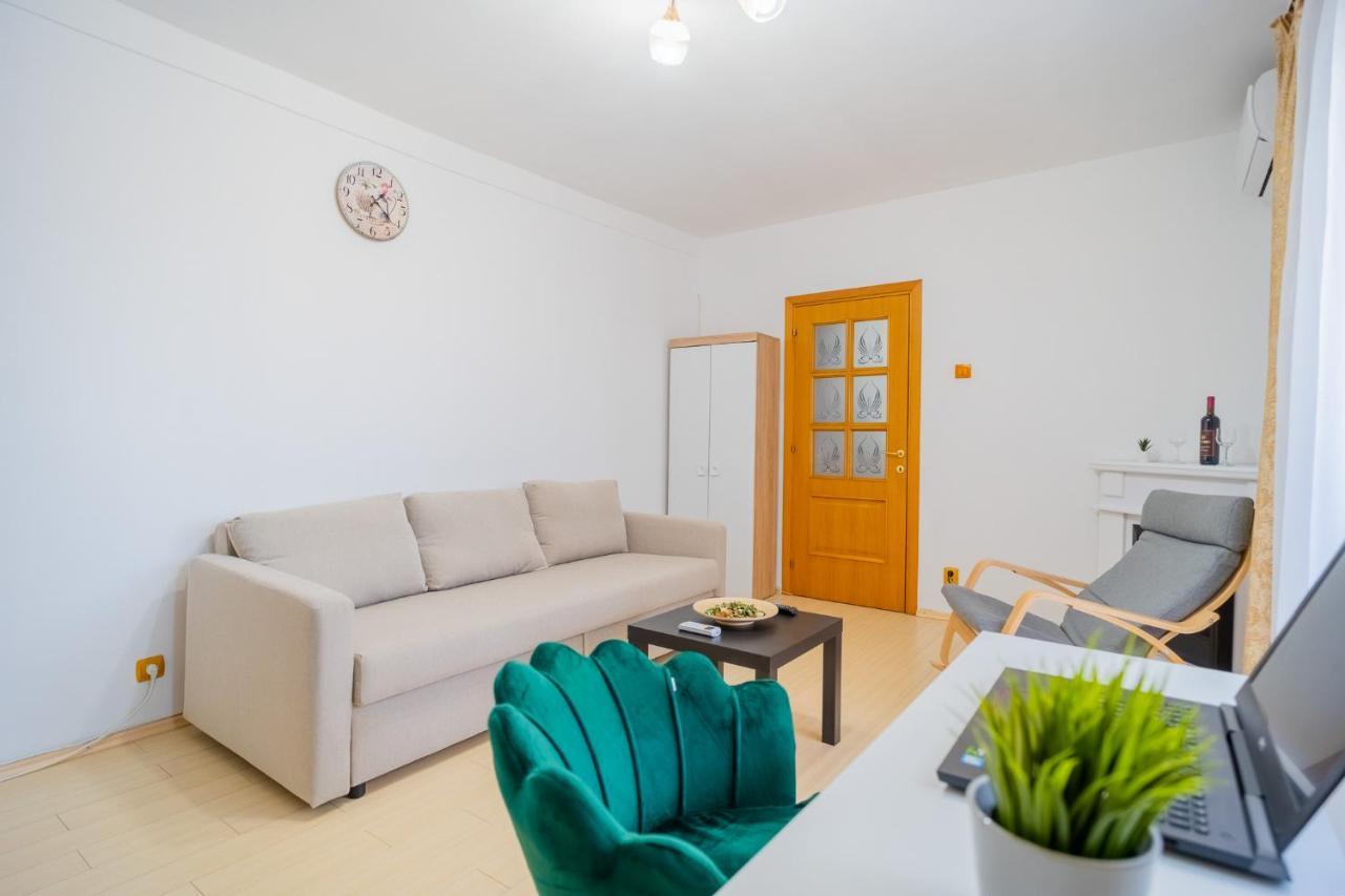 Serene 1Br Apartment With Workspace Boekarest Buitenkant foto