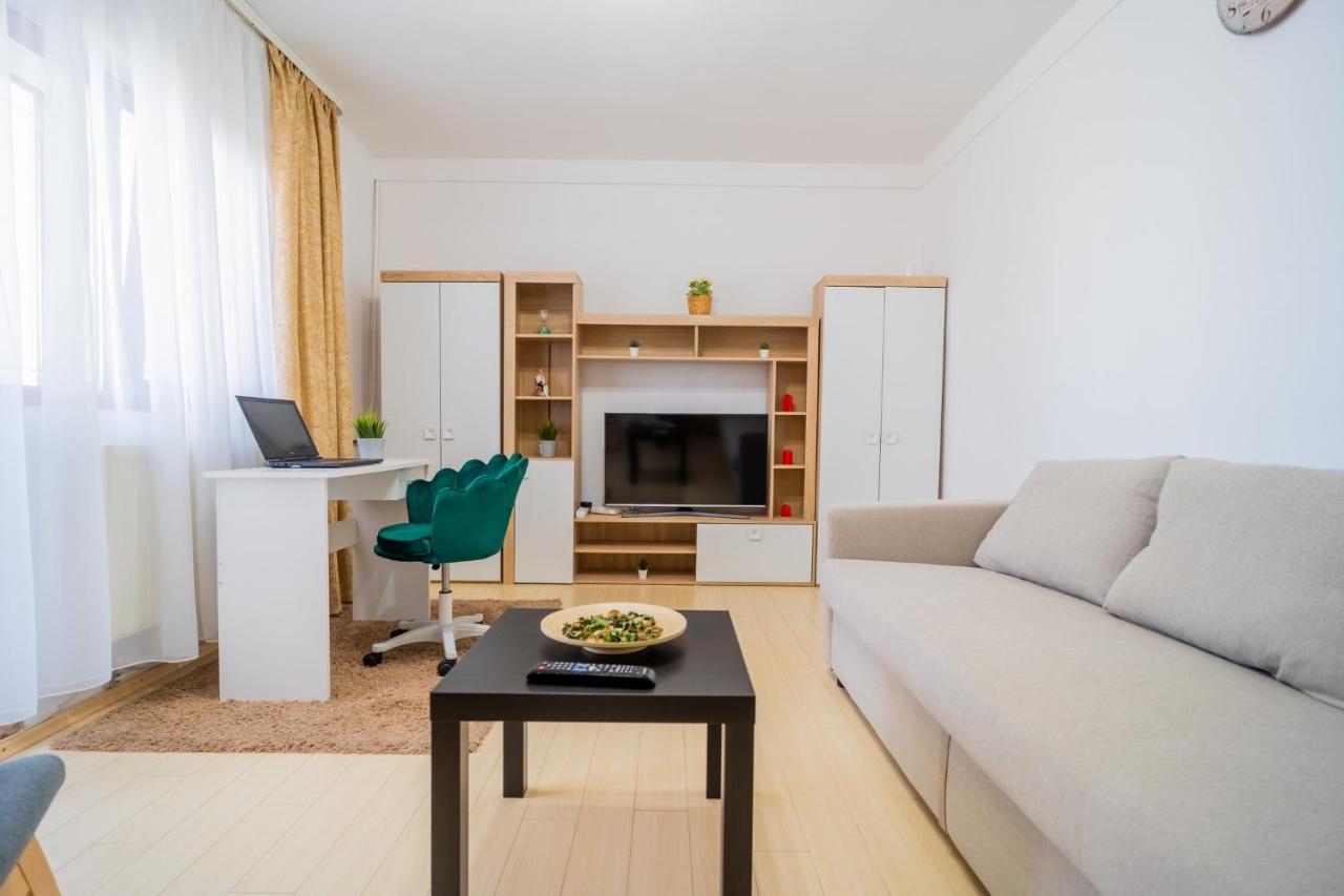 Serene 1Br Apartment With Workspace Boekarest Buitenkant foto